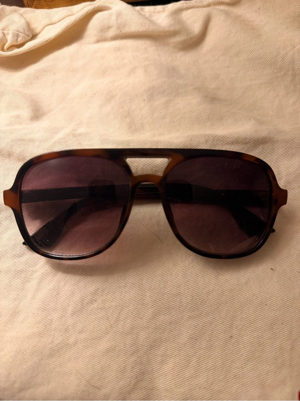 Tortoiseshell Aviator Style Sunglasses - Brown Lenses